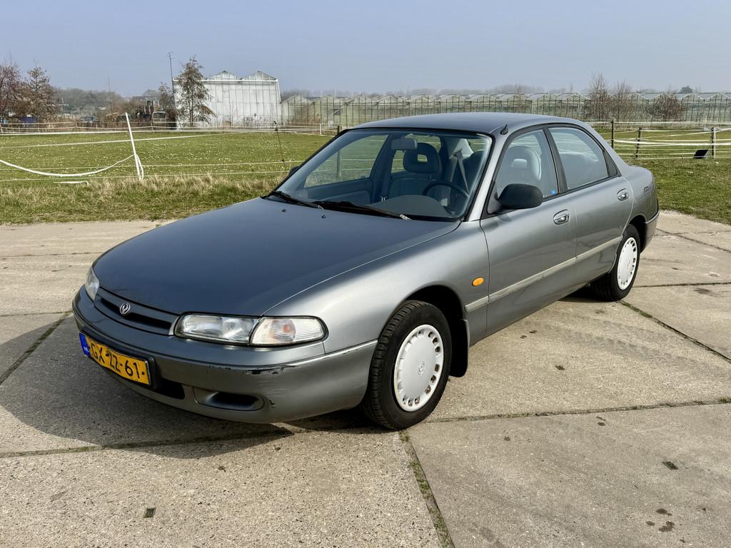 Mazda 626 1.8i LX sedan 177.757km stuurbekr. trekhaak, Auto's, Oldtimers, Voorwielaandrijving, Stof, 1840 cc, Origineel Nederlands