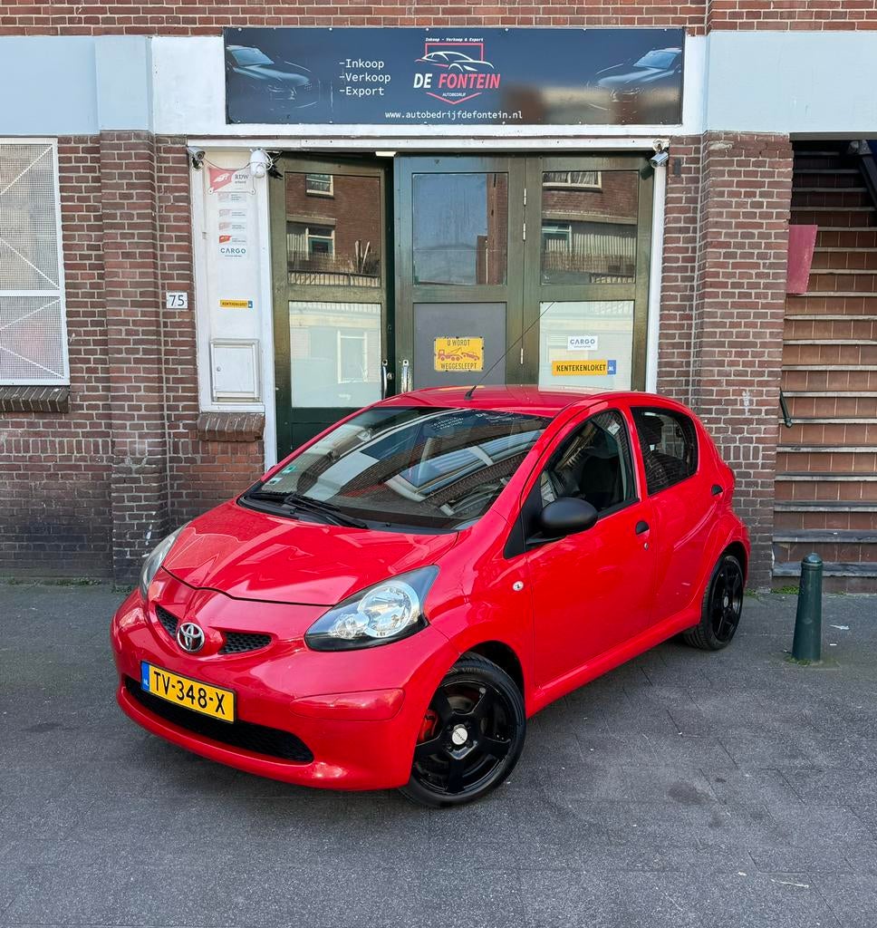 Toyota Aygo 1.0 12V Vvt-i 5DRS 2007 Nieuwe APK, Auto's, Toyota, Voorwielaandrijving, 4 stoelen, 68 pk, Bedrijf