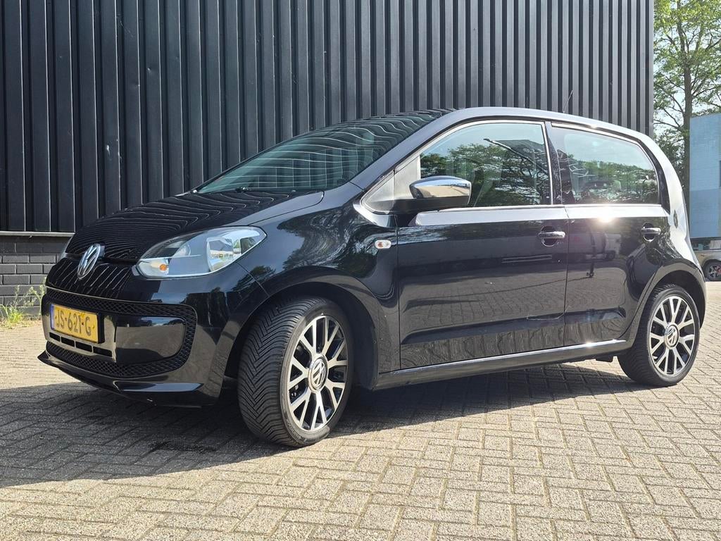 Volkswagen up! 1.0 (60pk) 5-drs - 2016 -  zwart, Auto's, Volkswagen, Voorwielaandrijving, Stof, 840 kg, 4 stoelen