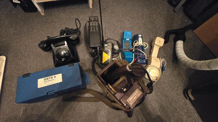 Klassieke analoge telefoons PTT test, Militair, auto., Verzamelen, Elektronische Apparatuur, Overige typen, Ophalen of Verzenden