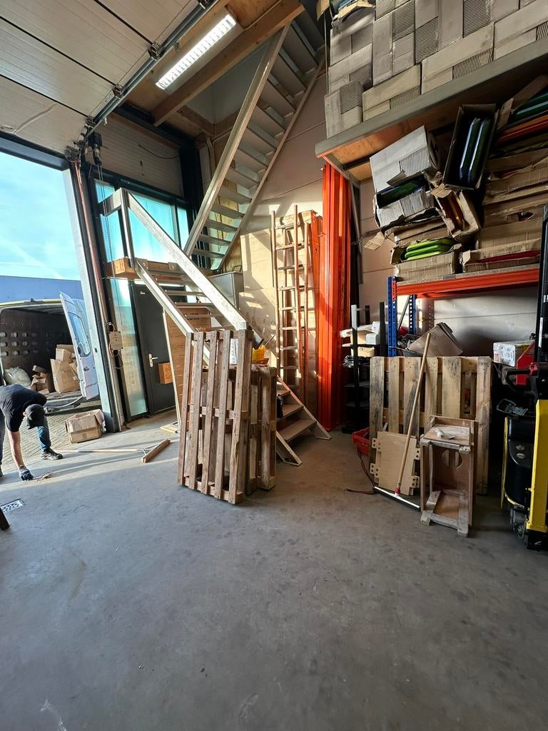 Bedrijfsruimte Mijdrecht - 144m2 met kantoor en opslag, Zakelijke goederen, 144 m², Huur, Bedrijfsruimte