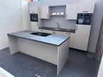 Nieuwe showroom keuken met kook eiland, Huis en Inrichting, Keuken | Complete keukens, Ophalen, Overige kleuren, Overige typen