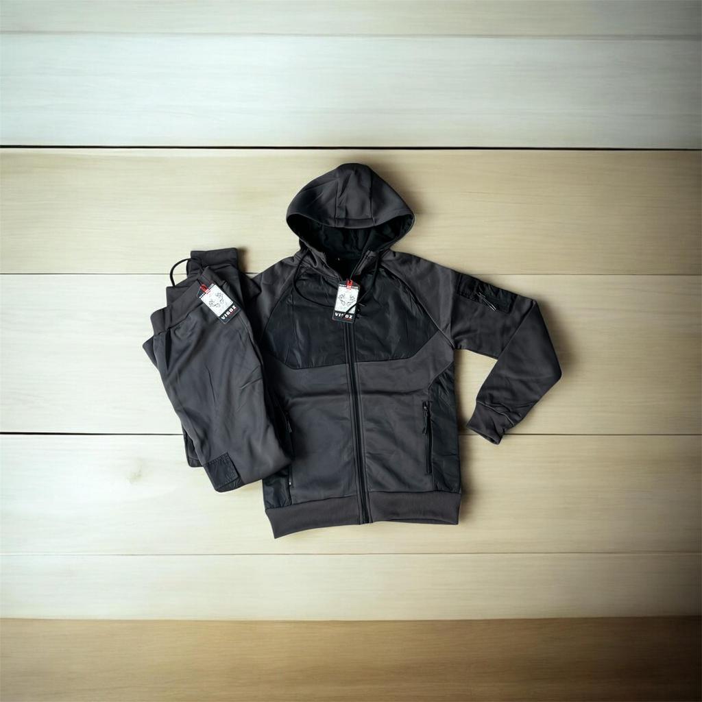 VIGOZ- tracksuit maat-XL, Ophalen of Verzenden, Nieuw, Maat 56/58 (XL)