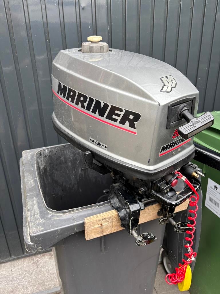 Mariner 5 pk 2-takt(mengsmering) langstaart buitenboordmotor, Ophalen, Gebruikt, Motor en Techniek