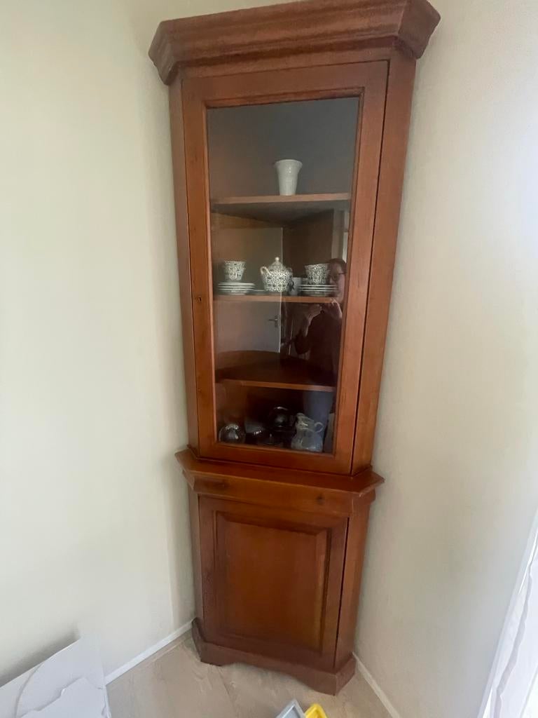 In Heemstede Kersenhouten hoekkast - 213 cm hoog, 50 cm diep, Huis en Inrichting, Kasten | Overige, Gebruikt, Ophalen