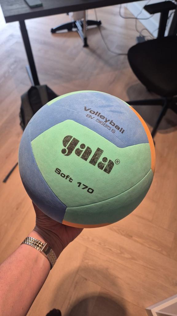 Ganila Soft 170 Volleybal - Zo goed als nieuw, Ophalen of Verzenden, Zo goed als nieuw, Bal