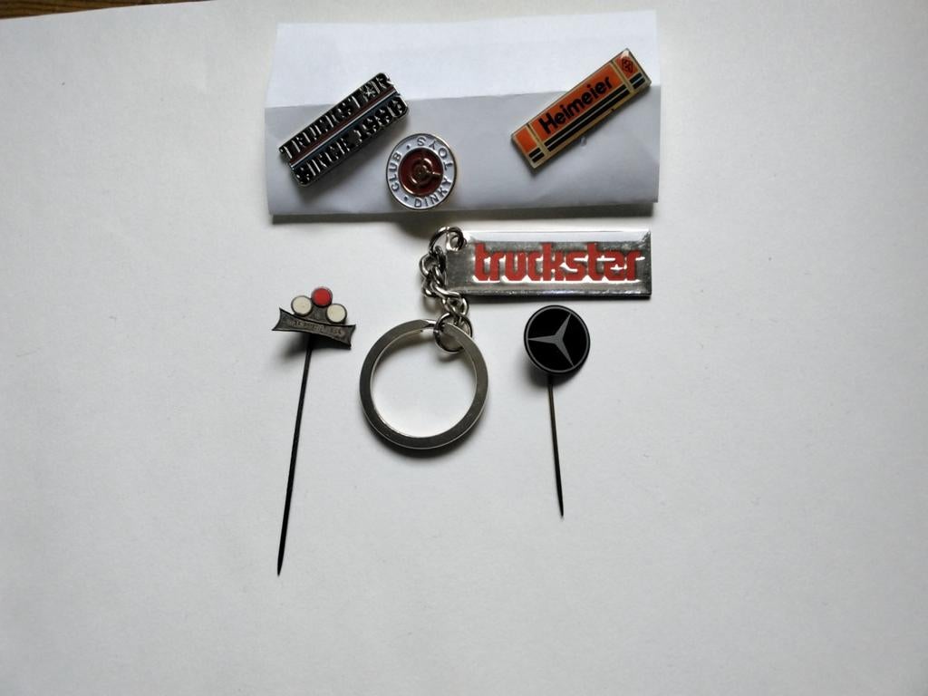 Diverse Speldjes en Sleutelhanger, Ophalen of Verzenden, Gebruikt