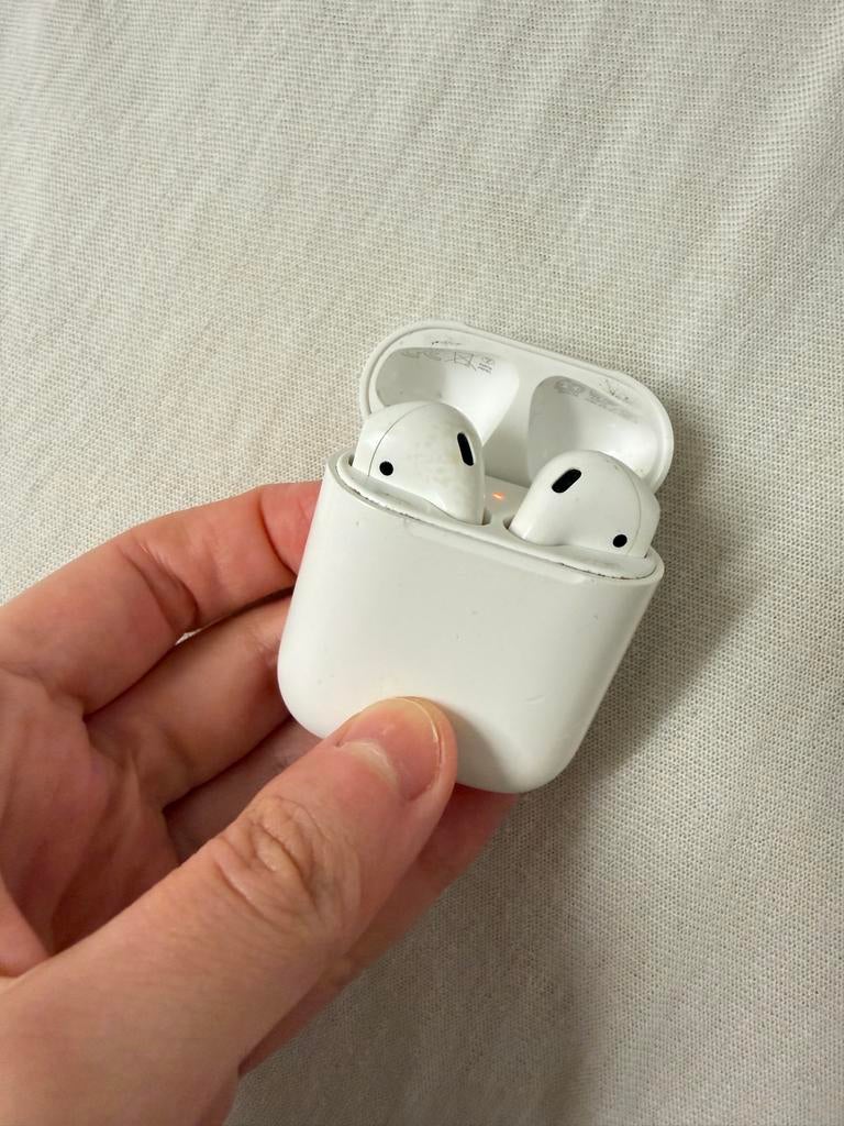 Apple airpods 1e generatie - Netjes gebruikt, Ophalen of Verzenden, Gebruikt, Overige merken, Draadloos
