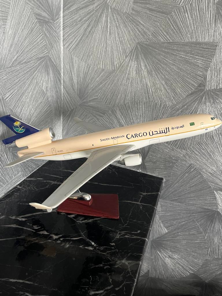 Saudi Arabian Cargo MD-11 Vliegtuigmodel, Verzamelen, Luchtvaart en Vliegtuigspotten, Gebruikt, Ophalen