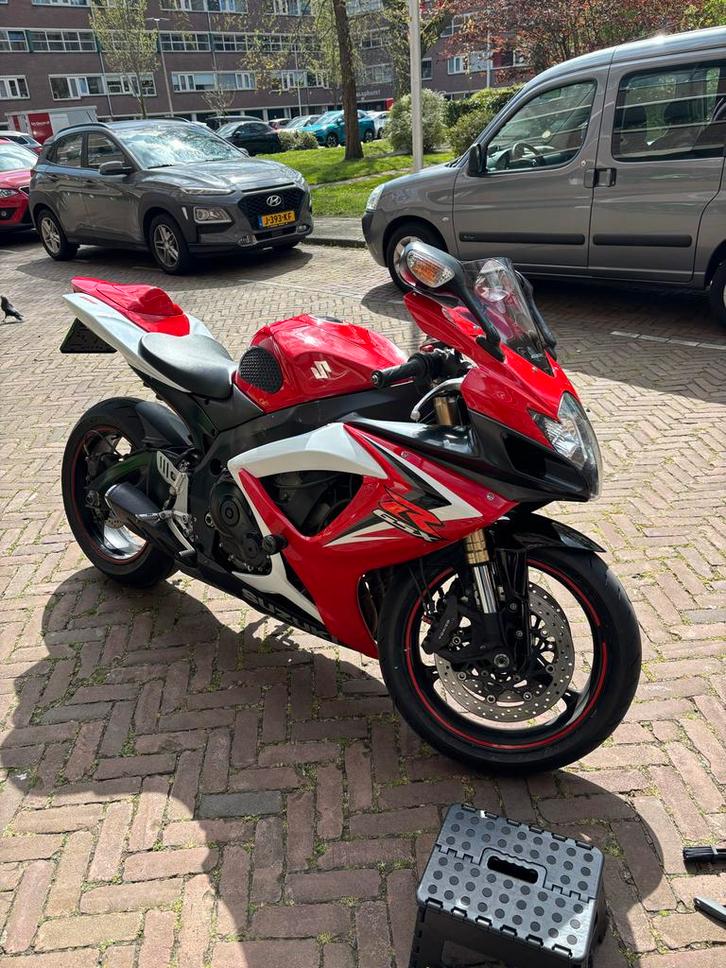 Suzuki GSXR 600 K7, Motoren, Motoren | Suzuki, Particulier, Super Sport, meer dan 35 kW, 4 cilinders, Motorrijbewijs A, Sportuitlaat