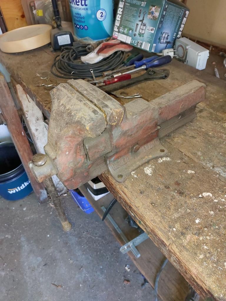 Heuer Front bankschroef, Ophalen