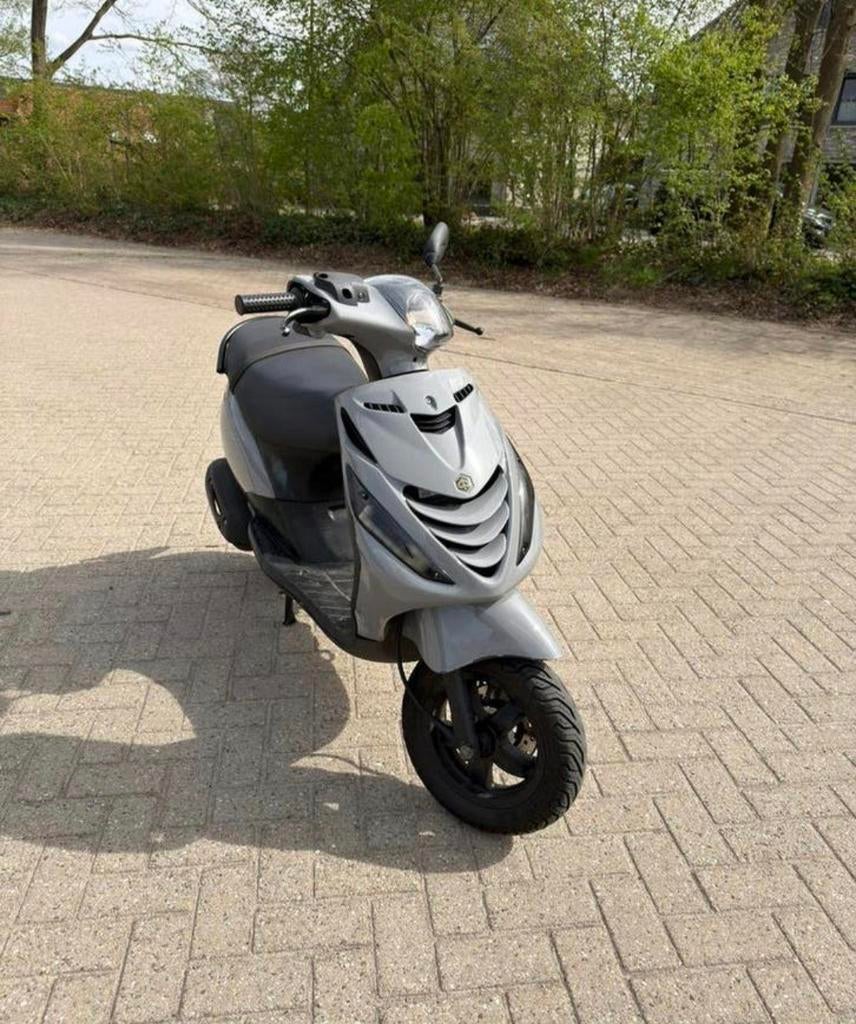 Piaggio Zip iGET -  nieuwe accu!, Ophalen, Gebruikt, Benzine, Zip