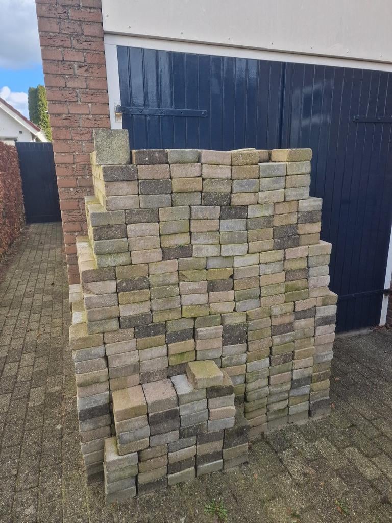 Stenen / klinkers - Gratis, Ophalen, Gebruikt, Beton, Klinkers