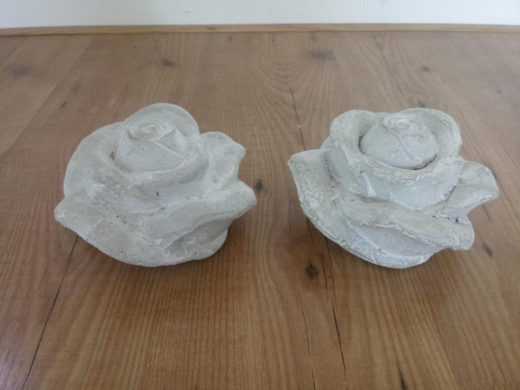 Beton roos 2x, Ophalen of Verzenden