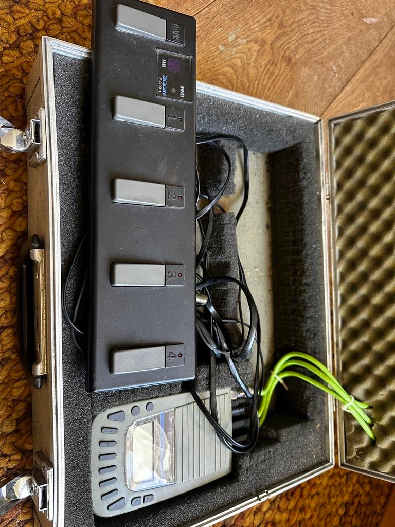 Remote foot controller / dsp zoom 9000 effects gitaar, Ophalen, Zo goed als nieuw