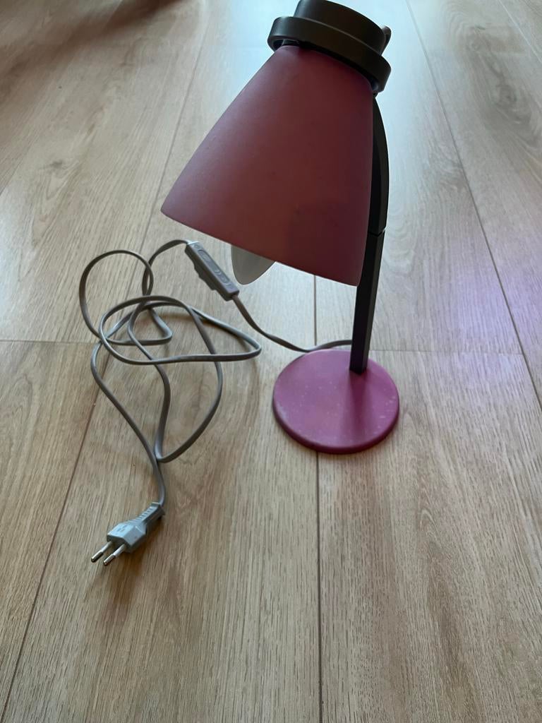 Roze bureaulamp Massive, Huis en Inrichting, Lampen | Tafellampen, Ophalen of Verzenden, Gebruikt, Metaal, Minder dan 50 cm