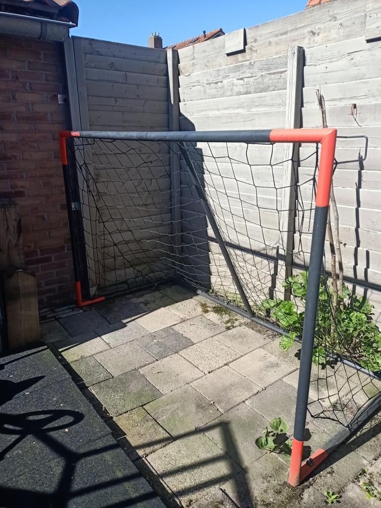 Voetbaldoel kipsta, Ophalen, Gebruikt