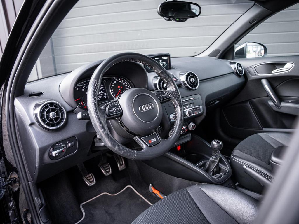 Audi A1 Sportback 1.0 TFSI Sport Pro Line - 3x S-Line l Led, Voorwielaandrijving, 95 pk, Leder en Stof, Zwart