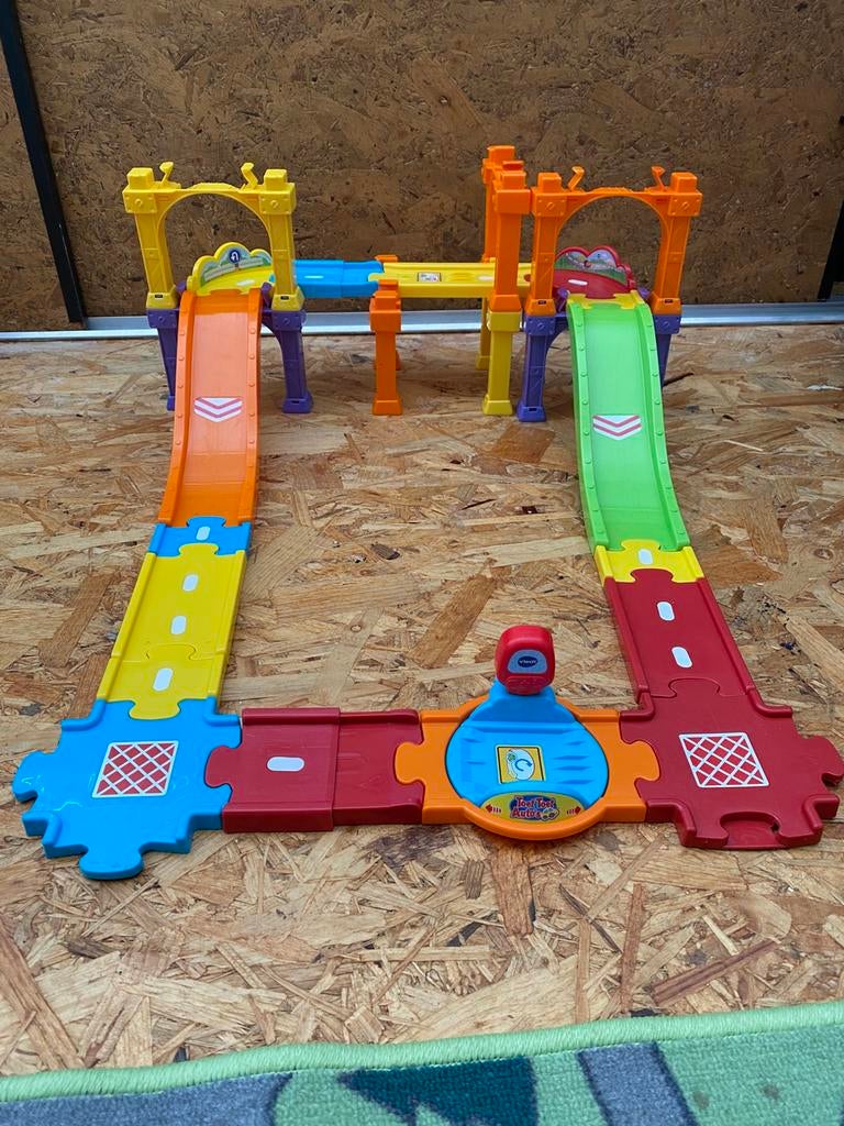 Vtech Toet Toet Auto’s Brug en wegonderdelen, Kinderen en Baby's, Speelgoed | Vtech, Ophalen, Zo goed als nieuw, 2 tot 4 jaar