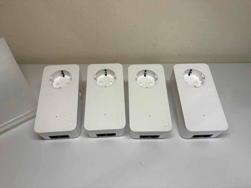 4 x Devolo dLAN 550 duo+ Powerline Adapters (4 stuks), Computers en Software, Powerlines, Ophalen of Verzenden, Zo goed als nieuw