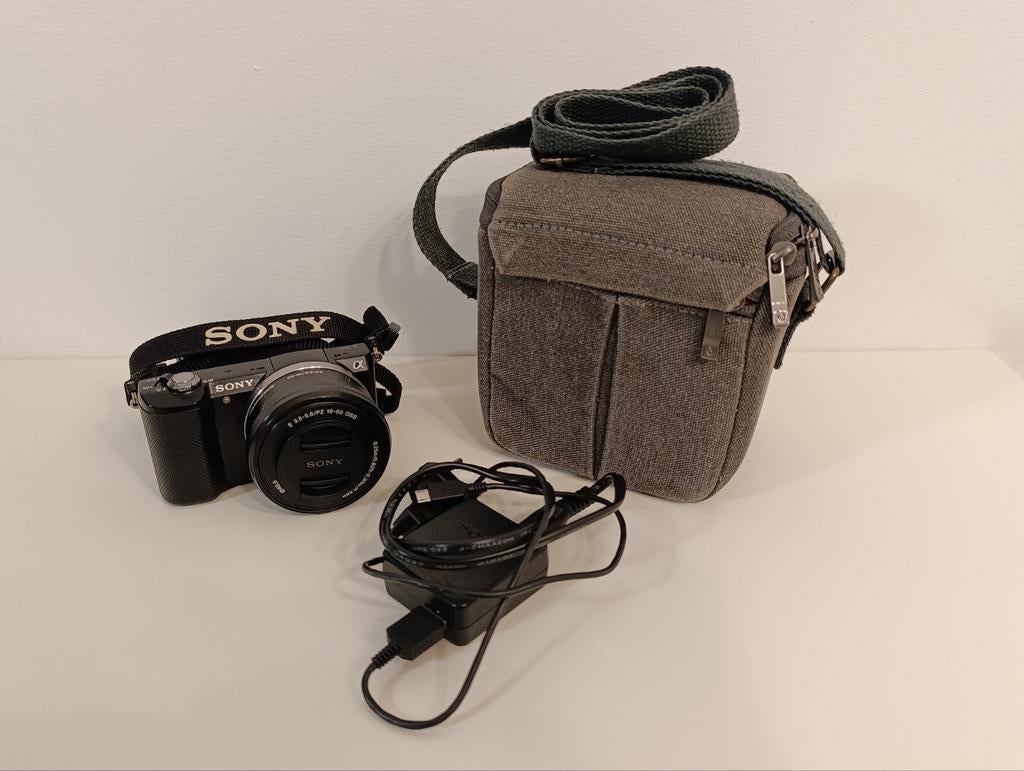 Sony Alpha 5000 mirrorless E PZ 16-50mm f/3,5-5,6 OSS, Ophalen of Verzenden, Sony