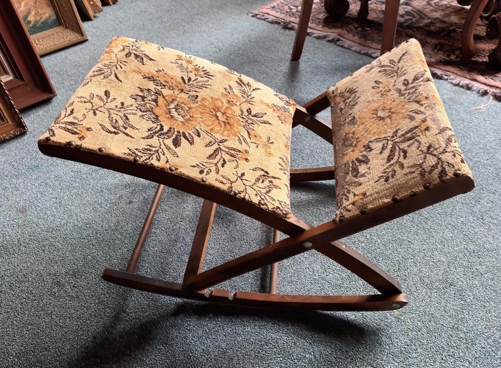 Vintage Voetenbankje, Huis en Inrichting, Ophalen, Minder dan 50 cm, Gebruikt, Minder dan 50 cm