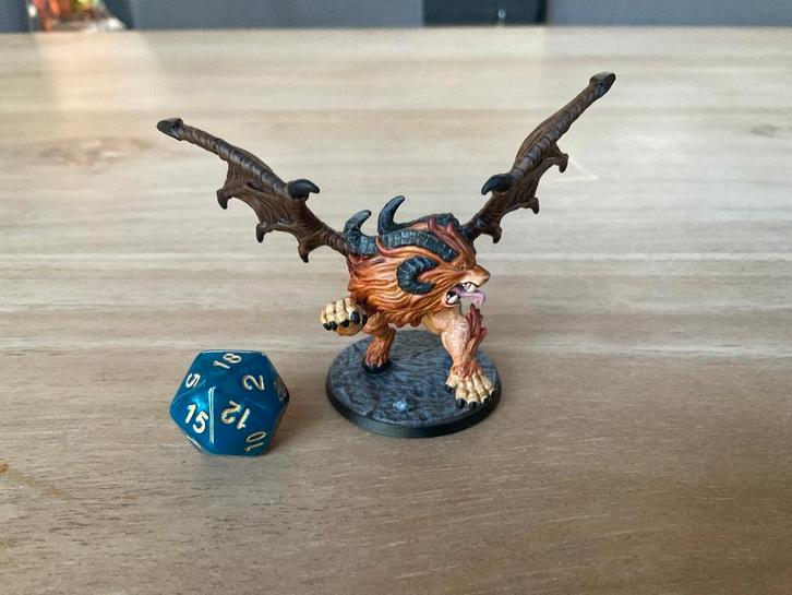 Handgeschilderde chimera - D&D., Hobby en Vrije tijd, Wargaming, Nieuw, Overige soorten, Figuurtje(s), Geverfd, Met verf, Ophalen of Verzenden