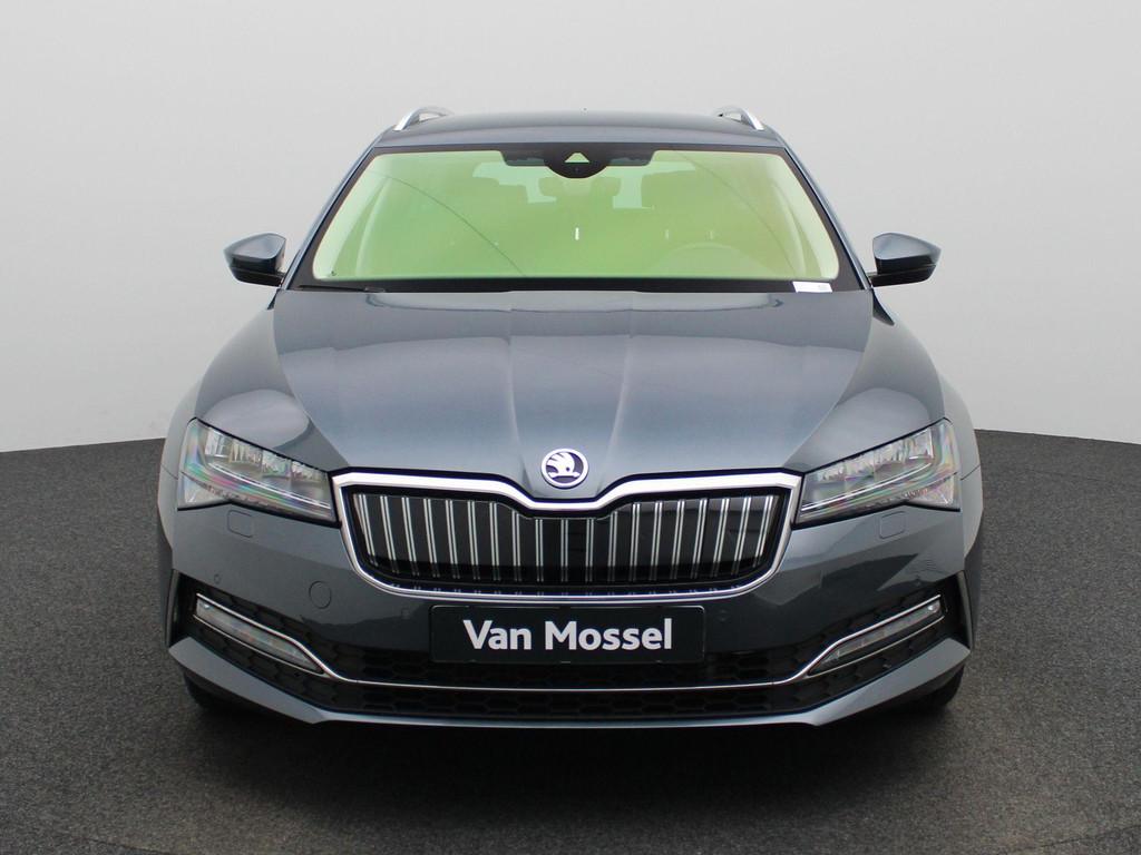 Skoda Superb 1.4 TSI iV Business Edition | ELEKTR. ACHTERKLE, Auto's, Skoda, 12 maanden, Stof, Gebruikt, Lichtsensor