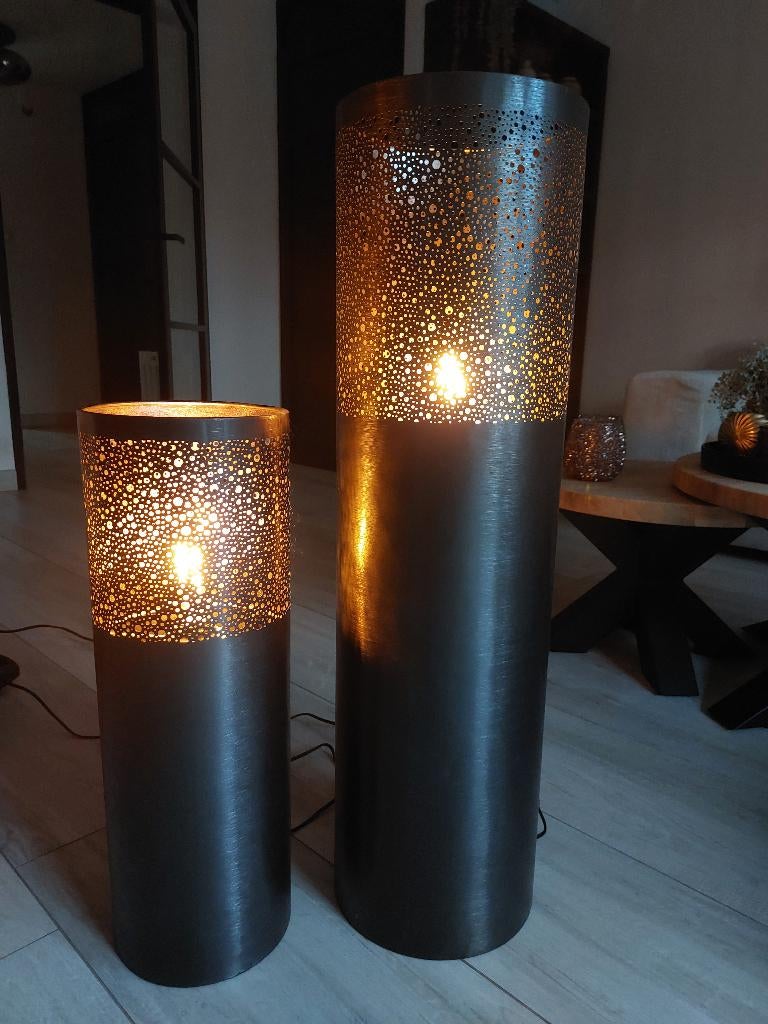 2 vloerlampen Pisa Zwart Nikkel inclusief 4 lichtbronnen, Ophalen, Zo goed als nieuw, Metaal, Minder dan 100 cm