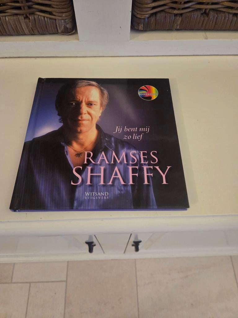 Ramses Shaffy - Jij bent mij zo lief, Boeken, Muziek, Gelezen, Artiest, Ramses Shaffy, Ophalen of Verzenden