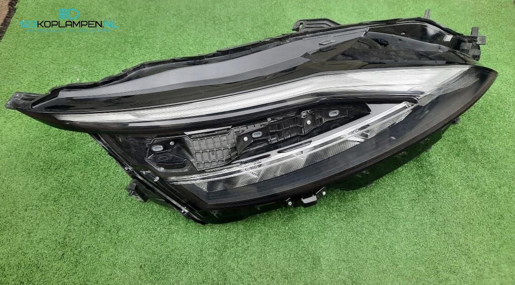 Nissan Qashqai J12 Full Led koplamp rechts, Gebruikt, -, -, Ophalen of Verzenden