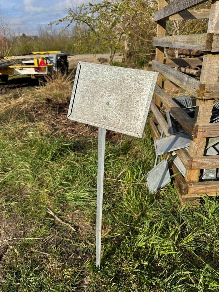 Verzinkte bordjes voor tuinders, Ophalen of Verzenden, Zo goed als nieuw