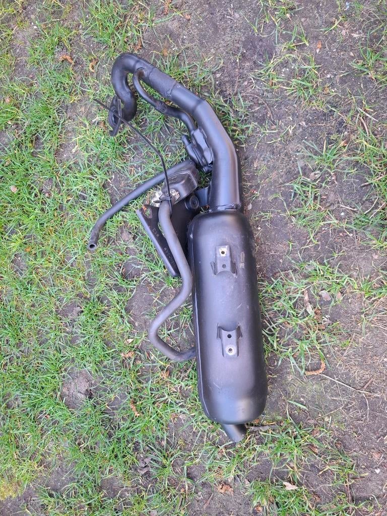 Yamaha aerox originele uitlaat 2takt sbk minarelli horizonta, Ophalen