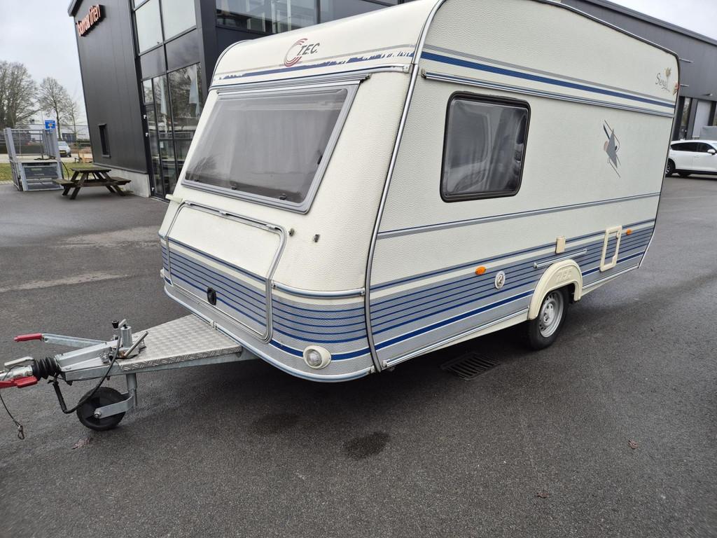 Tec TE390K + Stapelbed ( kind) of treinzit & mover 1100kg, Caravans en Kamperen, Caravans, Overige typen, T.E.C., Bedrijf, Treinzit