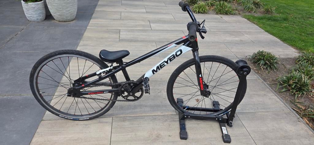 Meybo mini bmx fiets met vele toebehoren, Ophalen, Zo goed als nieuw, 14 inch of minder