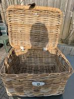 Grote rieten fietsmand met deksel, Ophalen of Verzenden, Gebruikt, Fietsmand