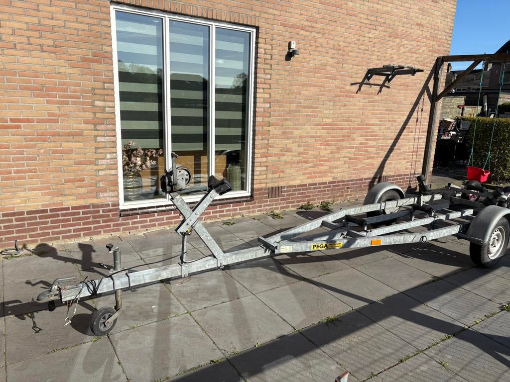 Pega boottrailer kanteltrailer 500kg laadvermogen 6 meter, Watersport en Boten, Ophalen, Minder dan 1500 kg, Gebruikt, Sloepentrailer