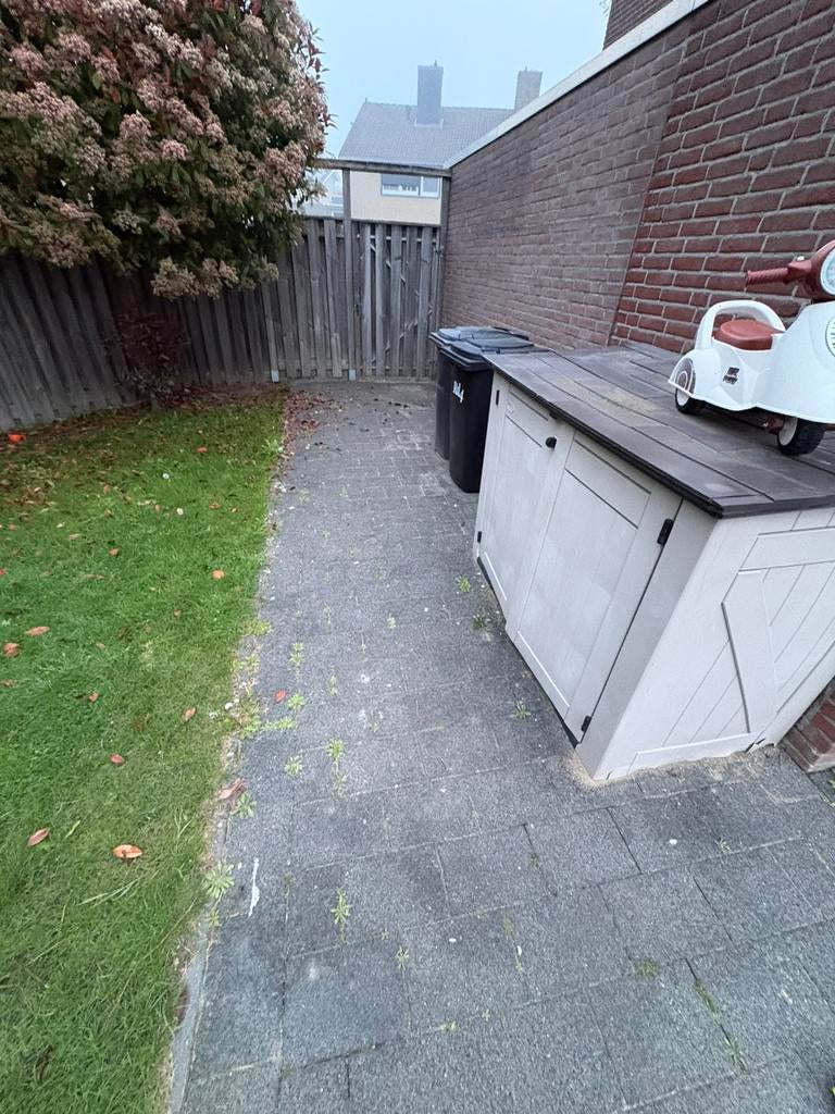 Gratis op te halen terrastegels, Ophalen, Zo goed als nieuw, Beton, Terrastegels