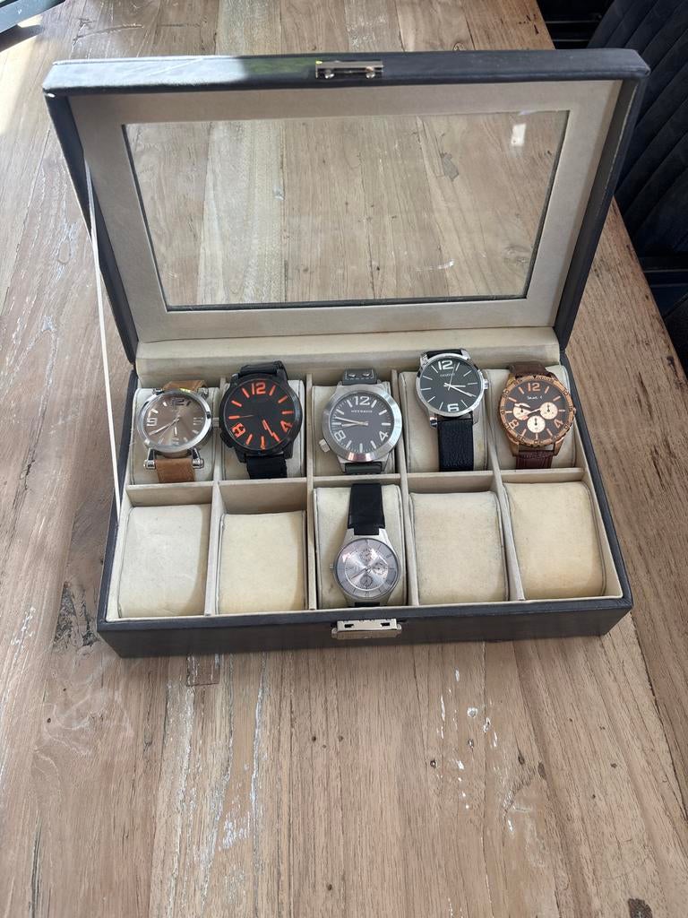 Horlogebox met 6 herenhorloges, Overige merken, Staal, Polshorloge, Ophalen of Verzenden