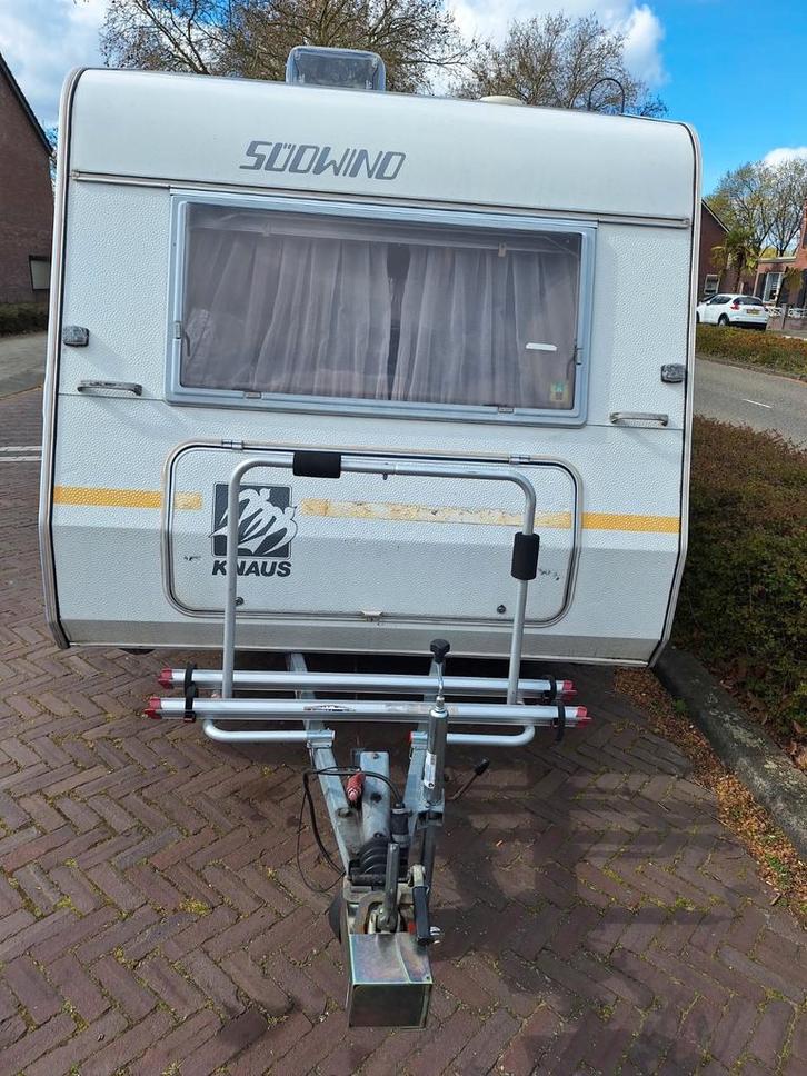 Knaus Sudwind 1993 - Compacte en complete caravan, Caravans en Kamperen, Caravans, Particulier, tot en met 4, 750 - 1000 kg, Treinzit