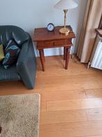 Oud bijzet tafeltje, Huis en Inrichting, Tafels | Bijzettafels, 45 tot 60 cm, Minder dan 55 cm, Rond, ?