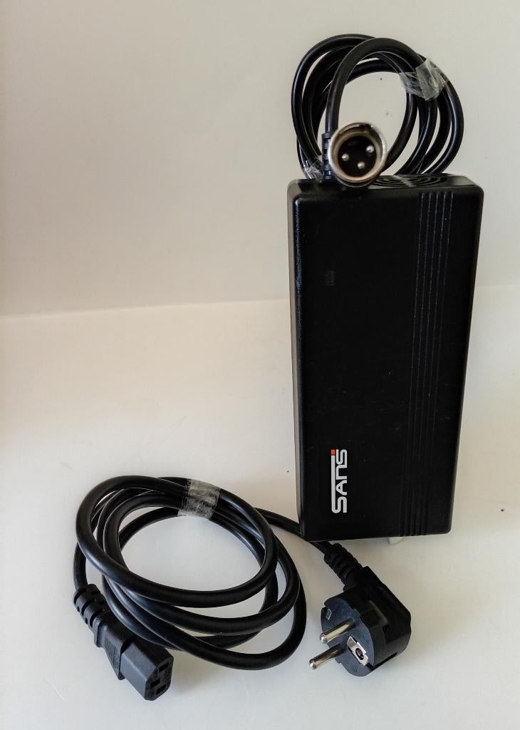 SANS Acculader SSLC165V55  ( 54.6 V ), Ophalen of Verzenden, Gebruikt
