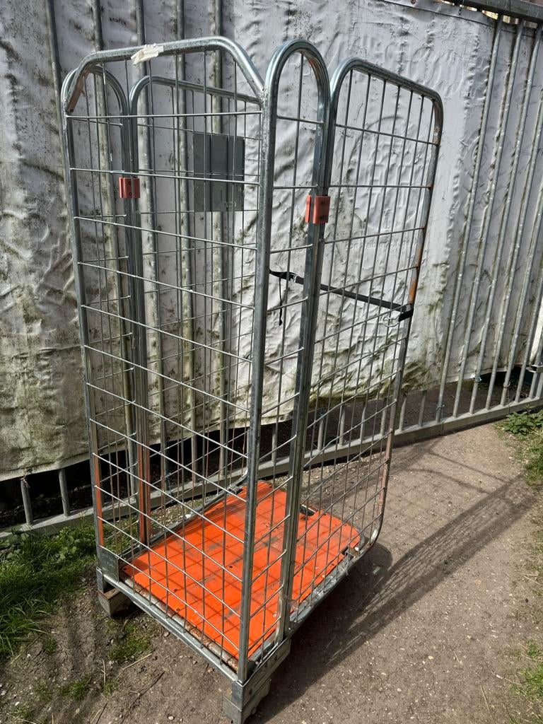 Rolcontainer, Ophalen