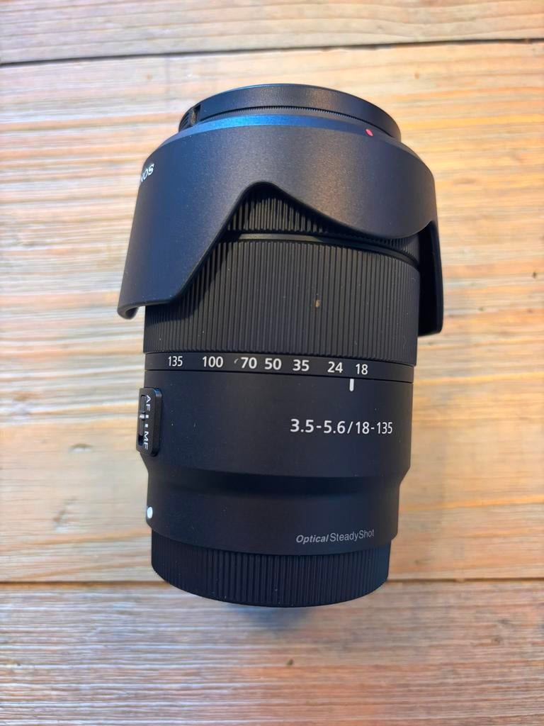 Sony E 18-135mm F/3.5-5.6, Audio, Tv en Foto, Fotografie | Lenzen en Objectieven, Ophalen of Verzenden, Nieuw, Standaardlens, Zoom