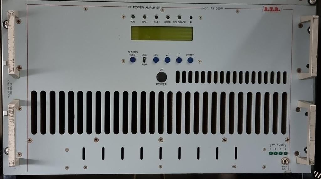 RVR PJ1000M, 1 kilowatt eindtrap, Telecommunicatie, Ophalen, Zo goed als nieuw, Zender