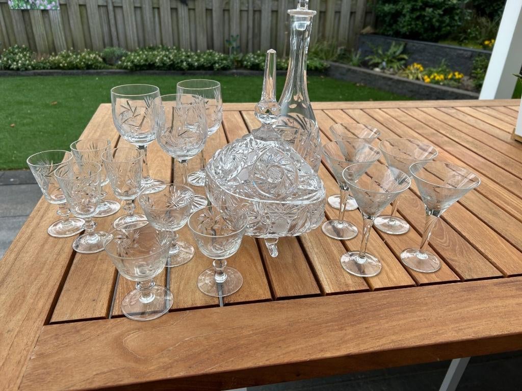 Glasservies gegraveerd, Antiek en Kunst, Antiek | Glas en Kristal, Ophalen