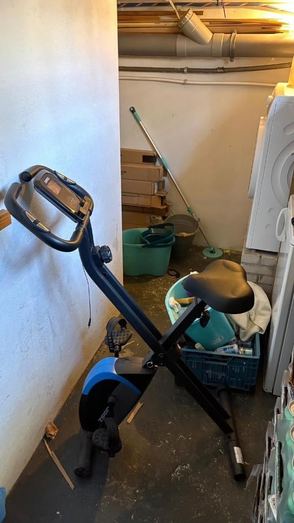 Zipro Hometrainer, Sport en Fitness, Fitnessapparatuur, Zo goed als nieuw, Hometrainer, Kunststof, Ophalen