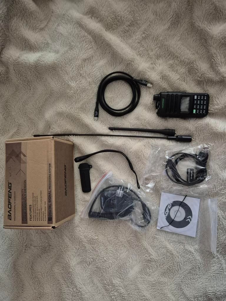 baofeng 13 pro, Telecommunicatie, Ophalen, Zo goed als nieuw, Zender en Ontvanger
