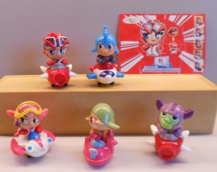 Kindersurprise Ferrero: Serie MANGA - figuren in auto's 2007, Ophalen of Verzenden, Zo goed als nieuw, Overige typen
