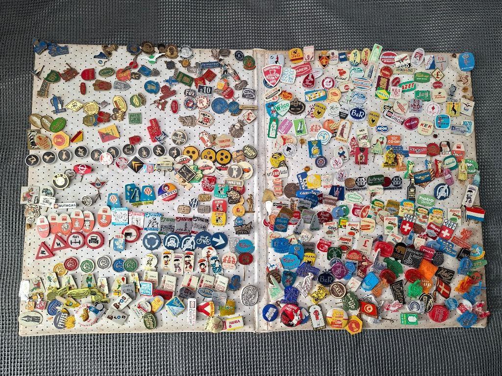 Speldjes album, Verzamelen, Speldjes, Pins en Buttons, Ophalen of Verzenden, Gebruikt, Overige onderwerpen